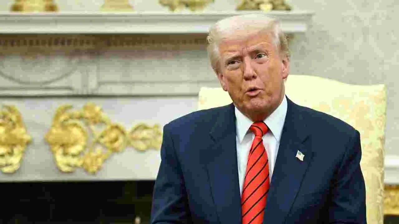 Trump Tariffs on Canada: కెనడాపై అదనపు సుంకం.. భారీ షాకిచ్చిన ట్రంప్