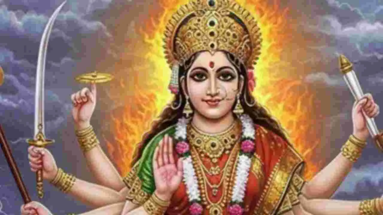 Sharad Navratri 2025: నవరాత్రి సమయంలో దుర్గాదేవికి మందార పువ్వులు ఎందుకు అర్పిస్తారు?