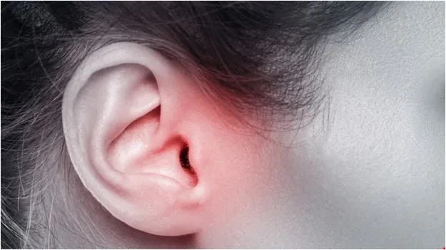 Ear Infection Causes: మారుతున్న వాతావరణం.. చెవి ఇన్ఫెక్షన్ల ప్రమాదాన్ని పెంచుతుందా? 