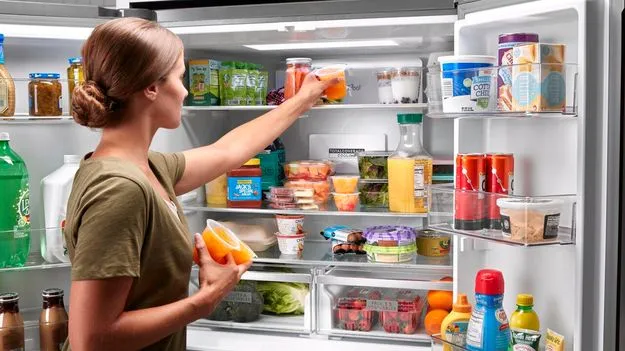 Fridge Cleaning Tips: ఫ్రిజ్ నుండి దుర్వాసన వస్తుందా? ఈ సింపుల్ టిప్స్ ట్రై చేయండి.!