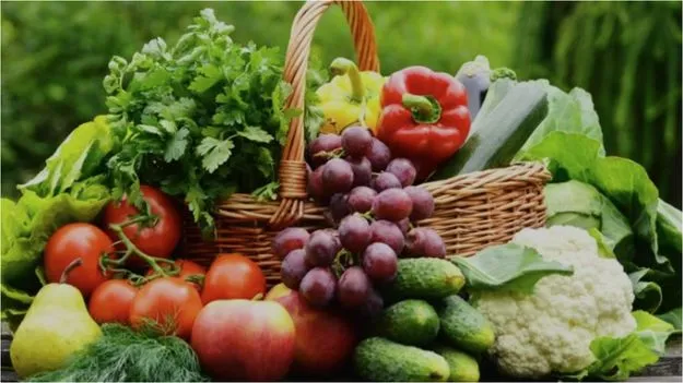 Fruits And Vegetables Storage Tips: ఇంట్లో పండ్లు, కూరగాయలు తాజాగా ఉండాలంటే ఇలా చేయండి.!