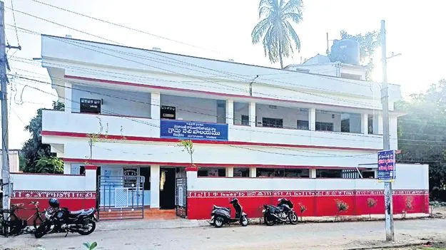 మూడు పంచాయతీలకు స్పెషల్‌ గ్రేడ్‌