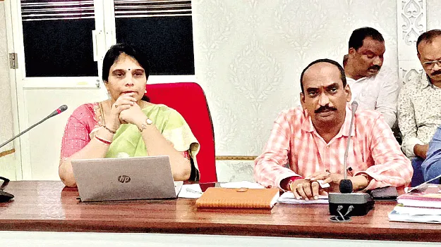 ధరలు తగ్గించేందుకు ముందుకురావాలి