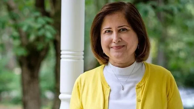 Ghazala Hashmi Virginia: వర్జీనియా లెఫ్టెనెంట్ గవర్నర్‌గా హైదరాబాదీ మహిళ.. మలక్‌పేటలో గడిచిన బాల్యం