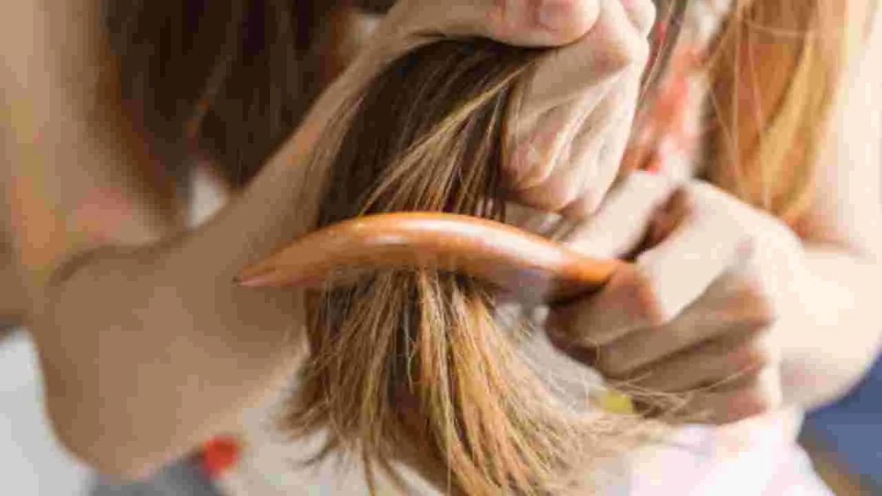 Hair Care Tips: నిద్రలో చేసే ఈ పొరపాట్లు మీ జుట్టును నాశనం చేస్తాయి!
