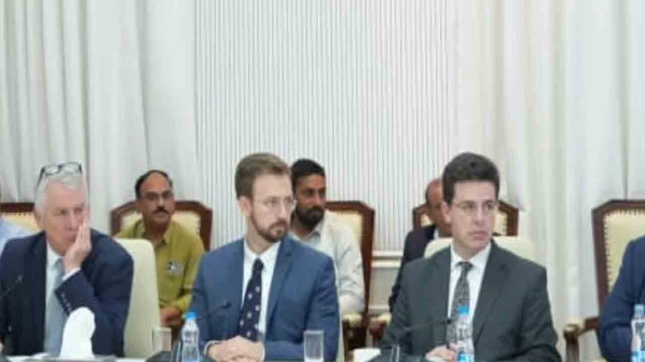 CM Revanth Reddy: హడ్సన్‌ ఇన్‌స్టిట్యూట్‌ ప్రతినిధులతో సీఎం రేవంత్‌రెడ్డి భేటీ  