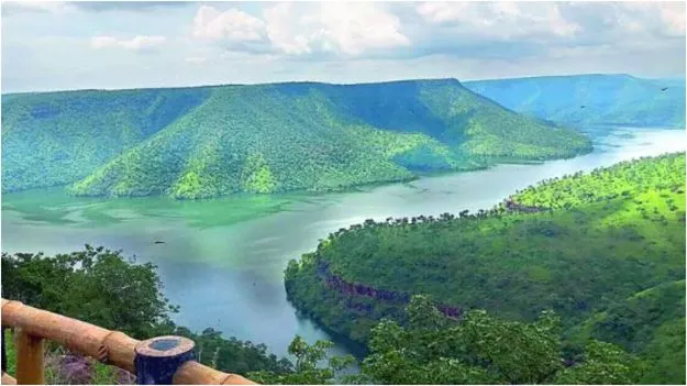 Hyderabad Dussehra Vacation Places: 15 అద్భుతమైన ప్రదేశాలు..ఈ దసరా సెలవుల్లో అస్సలు మిస్ అవకండి..