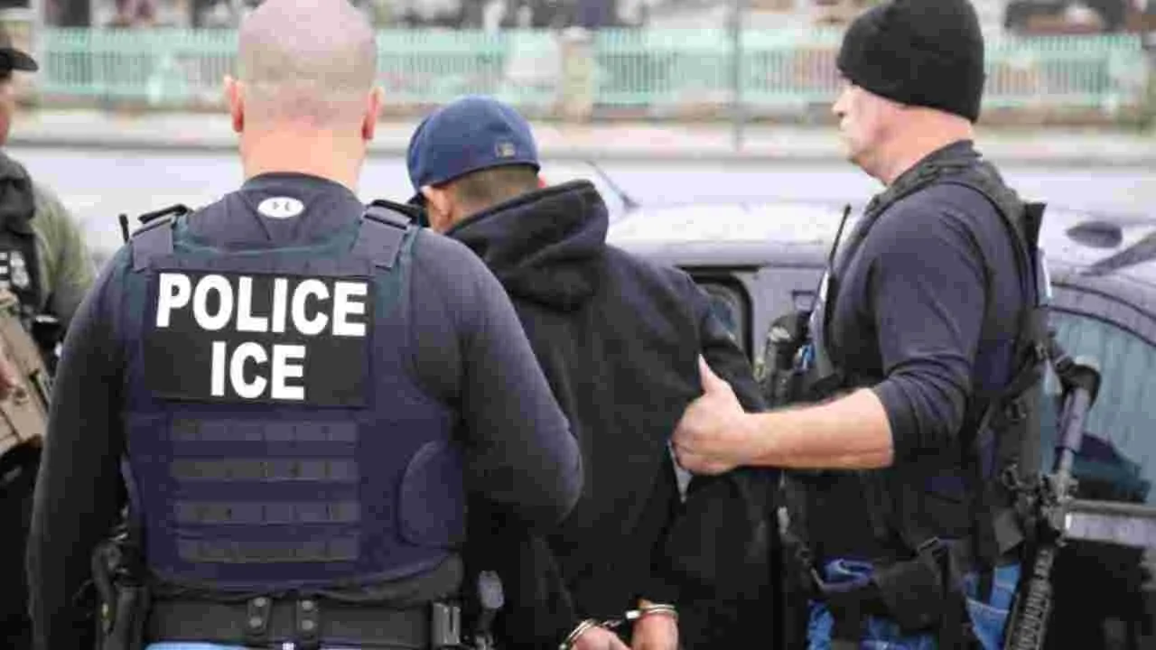 Indian American-ICE: అమెరికాలో భారత సంతతి వ్యక్తికి వలసల శాఖ అధికారుల వేధింపులు