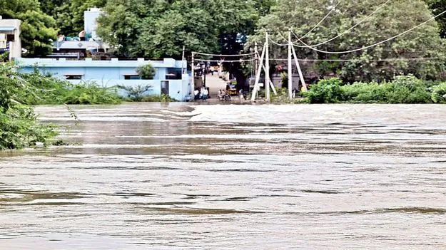    ఉధృతంగా హంద్రీ ప్రవాహం