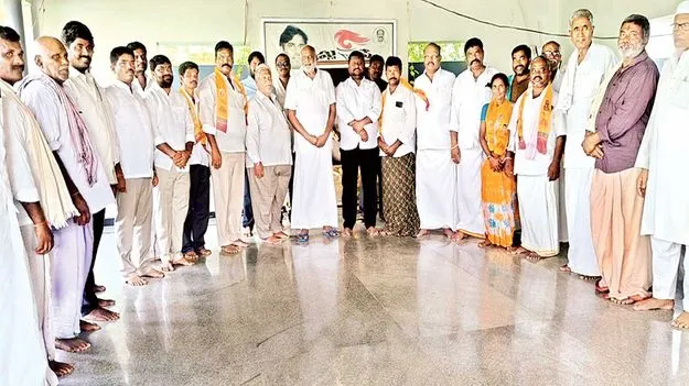 వైసీపీకి షాక్‌ 