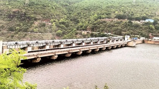 నిండు కుండలా శ్రీశైలం