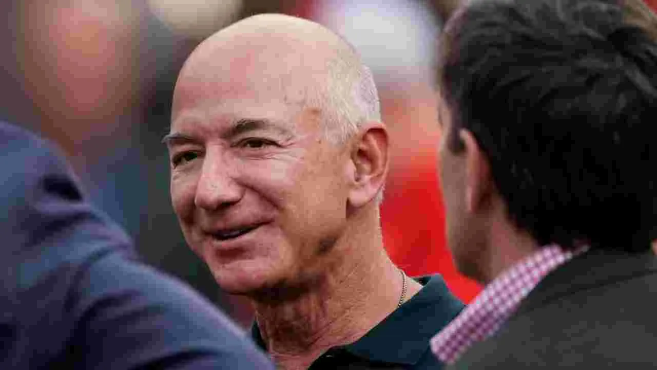 Jeff Bezos: 두 가지 더 알아보기 신용 카드: 신용 카드