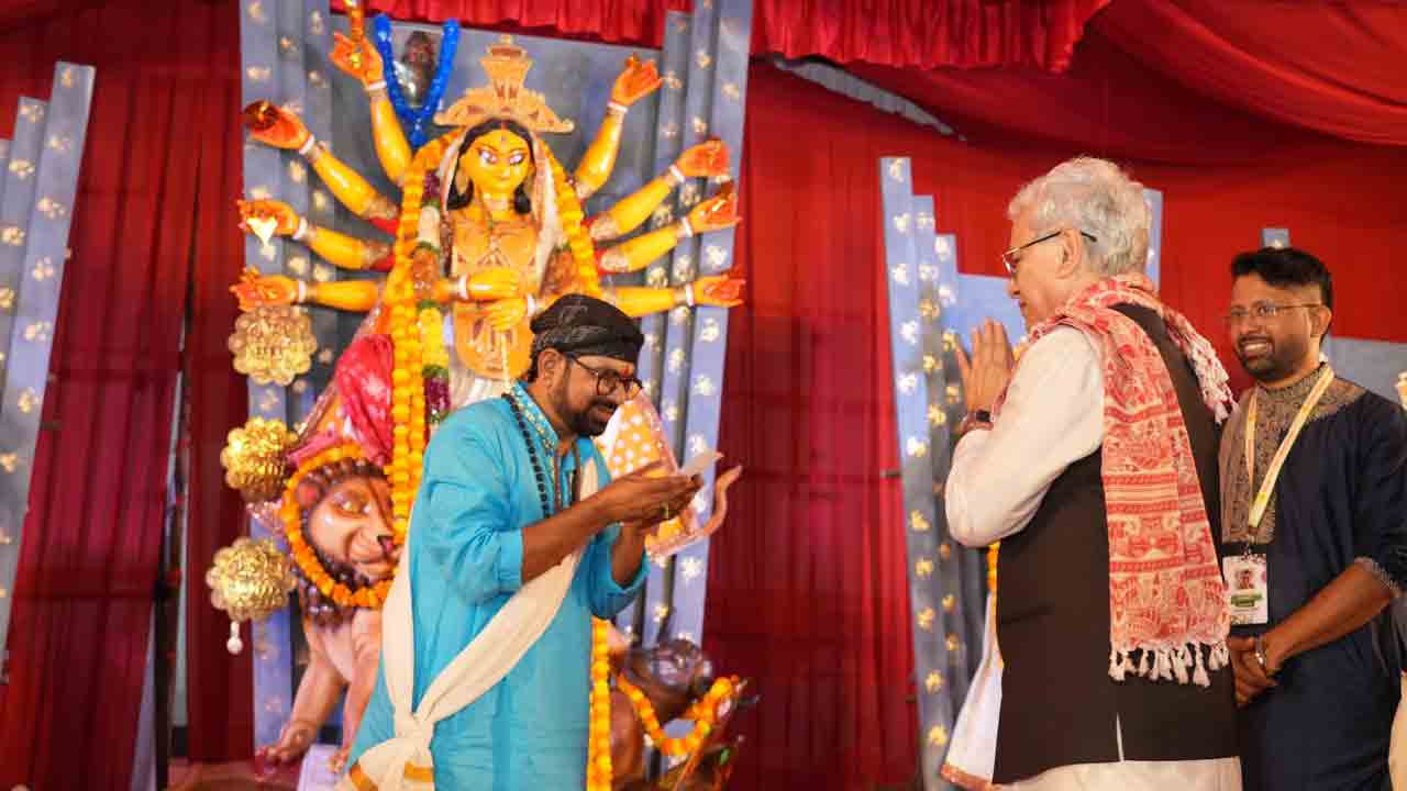  Governor Jishnu Dev Verma: హైదరాబాద్‌లో దుర్గామాత పూజలో పాల్గొన్న గవర్నర్ జిష్ణుదేవ్ వర్మ