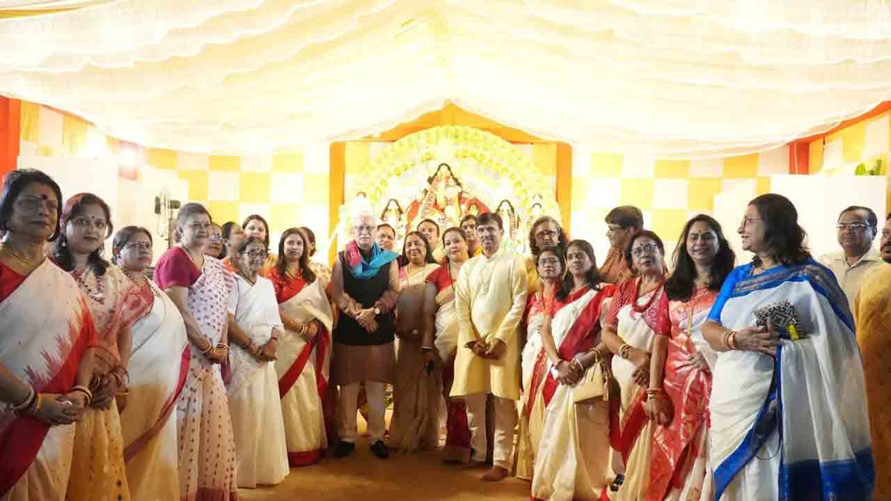  Governor Jishnu Dev Verma: హైదరాబాద్‌లో దుర్గామాత పూజలో పాల్గొన్న గవర్నర్ జిష్ణుదేవ్ వర్మ