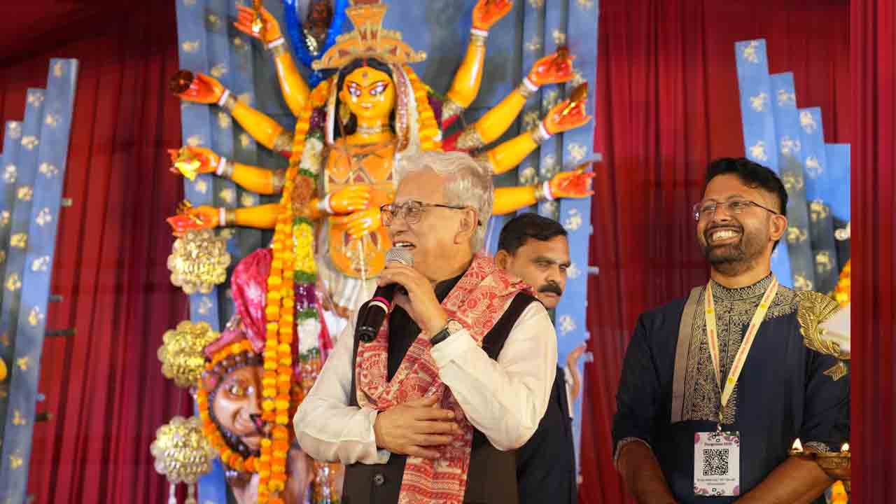  Governor Jishnu Dev Verma: హైదరాబాద్‌లో దుర్గామాత పూజలో పాల్గొన్న గవర్నర్ జిష్ణుదేవ్ వర్మ