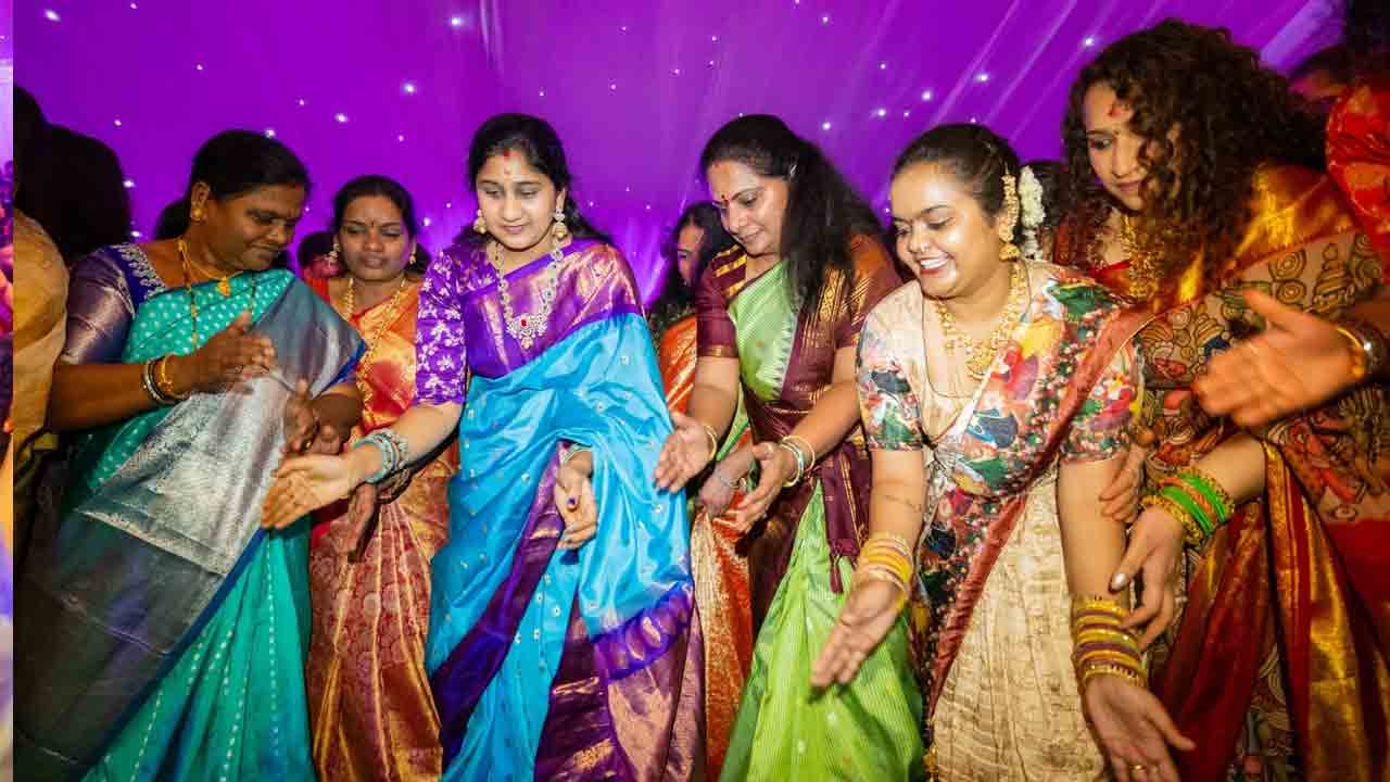 Kavitha: లండన్‌లో బతుకమ్మ వేడుకలో పాల్గొన్న కవిత 