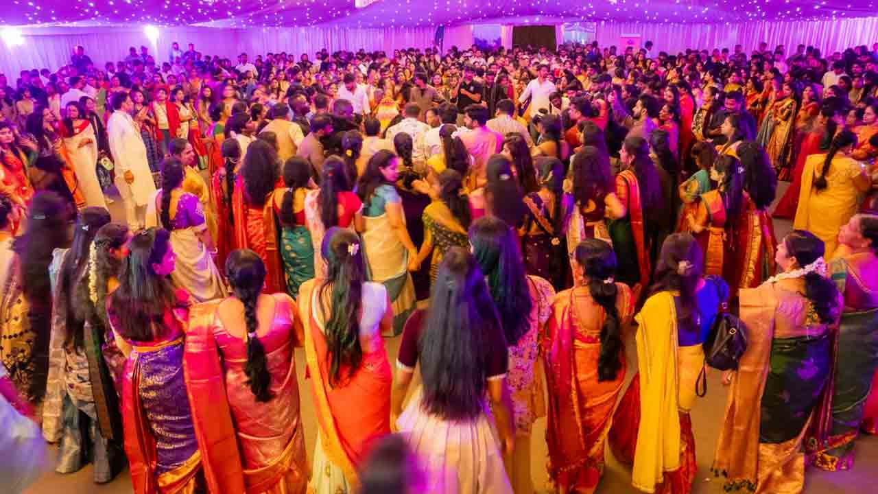 Kavitha: లండన్‌లో బతుకమ్మ వేడుకలో పాల్గొన్న కవిత 