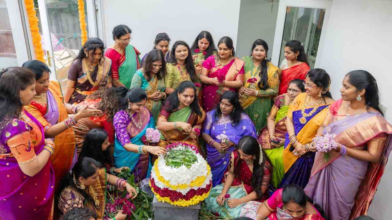 Kavitha: లండన్‌లో బతుకమ్మ వేడుకలో పాల్గొన్న కవిత 