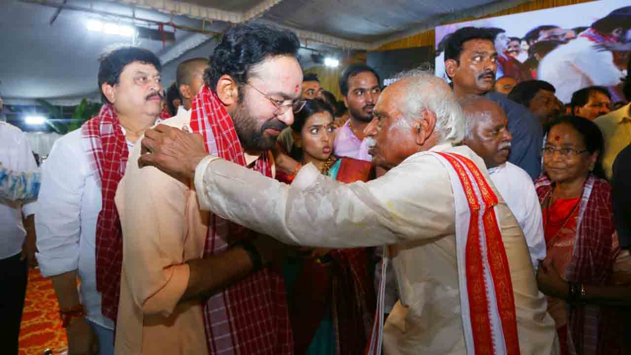 Alai Balai Celebrations: నాంపల్లిలో అలయ్‌ బలయ్‌ వేడుక.. పాల్గొన్న పలువురు ప్రముఖులు 