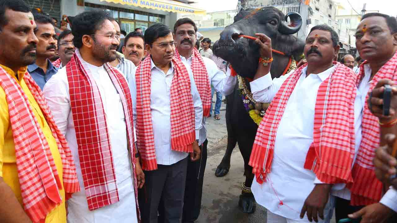 Kishan Reddy:సదర్ వేడుకల్లో కేంద్రమంత్రి కిషన్‌రెడ్డి సందడి