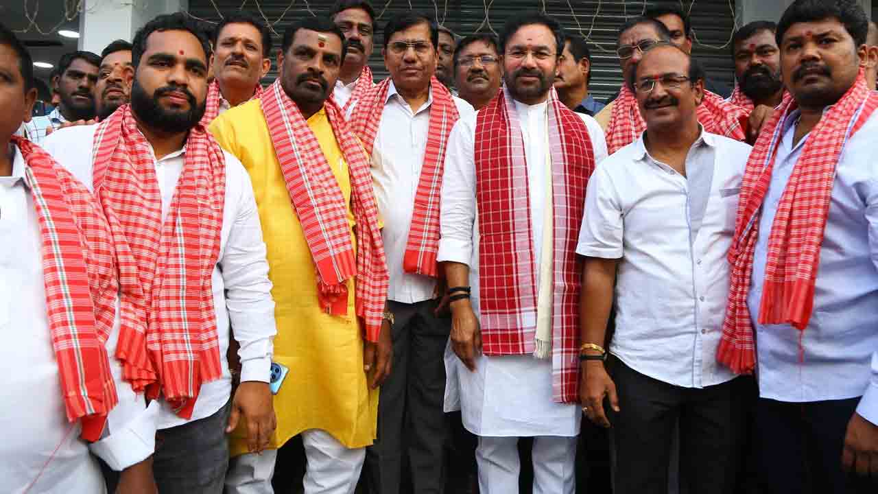 Kishan Reddy:సదర్ వేడుకల్లో కేంద్రమంత్రి కిషన్‌రెడ్డి సందడి
