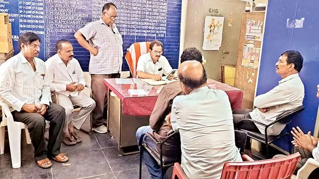 గురుకులంలో వంద శాతం మార్కులు రావాలి