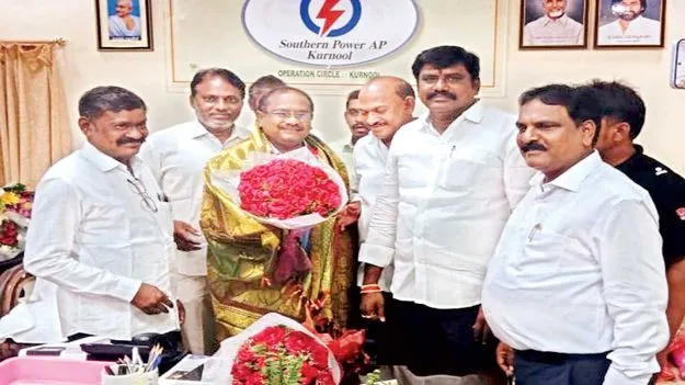 వినియోగదారులకు మెరుగైన సేవలు