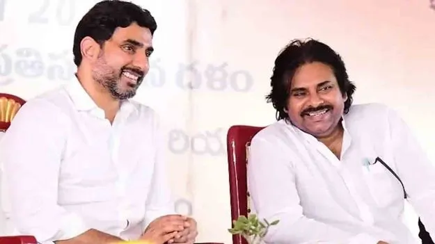 Lokesh Meet Pawan Kalyan: ఏపీ డిప్యూటీ సీఎం  పవన్ కల్యాణ్‌తో మంత్రి లోకేష్ భేటీ.. ఎందుకంటే..