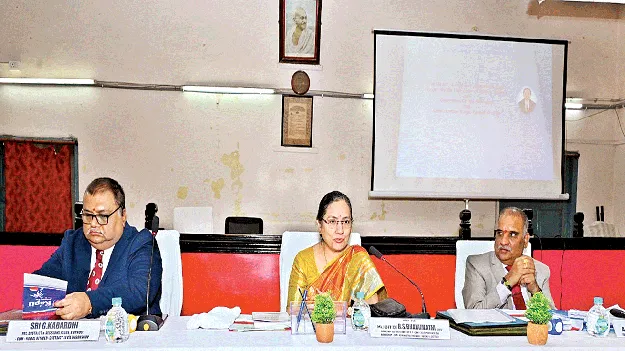 జిల్లా కోర్టులో వర్క్‌షాప్‌ ప్రారంభం 