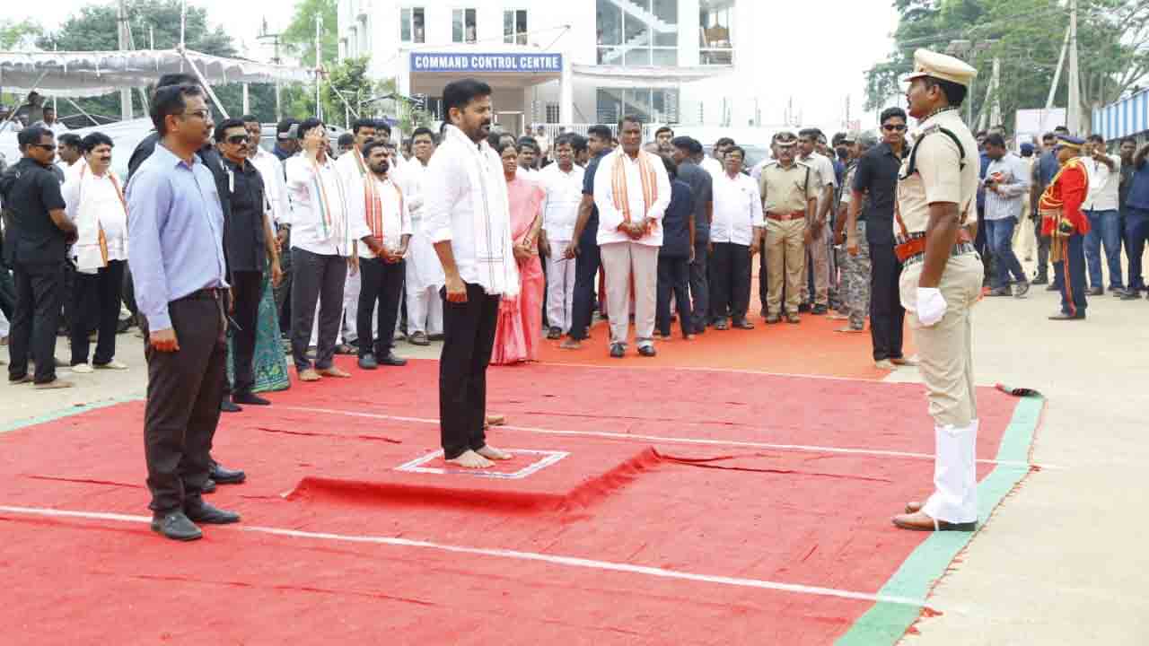 CM Revanth Reddy:మేడారంలో సీఎం రేవంత్‌రెడ్డి పర్యటన