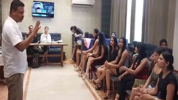 Miss Rishikesh Pageant: అందాల పోటీ కోసం రిహార్సల్స్.. సడెన్‌గా ఎంట్రీ ఇచ్చిన ఆర్‌హెచ్ఎస్ఎస్