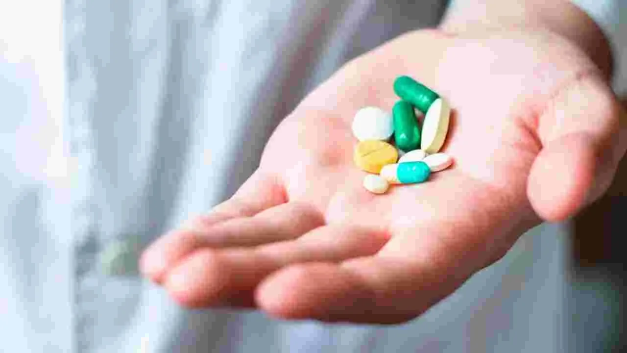 Medications Health Risks: అలర్ట్.. ఈ 3 రకాల మందులను ఎక్కువగా వాడితే ప్రమాదం! 