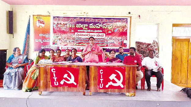 భోజన పథకం మెనూ చార్జీలు పెంచాలి