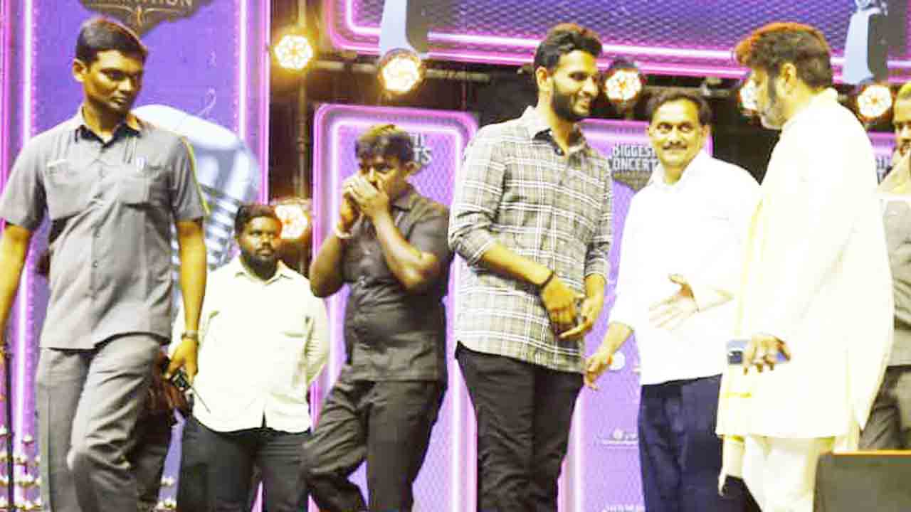 Nandamuri Balakrishna: విజయవాడలో ఎగ్జిబిషన్ ప్రారంభించిన నందమూరి బాలకృష్ణ