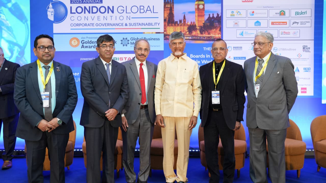 Nara Bhuvaneswari: రెండు ప్రతిష్టాత్మక అవార్డులు అందుకున్న నారా భువనేశ్వరి