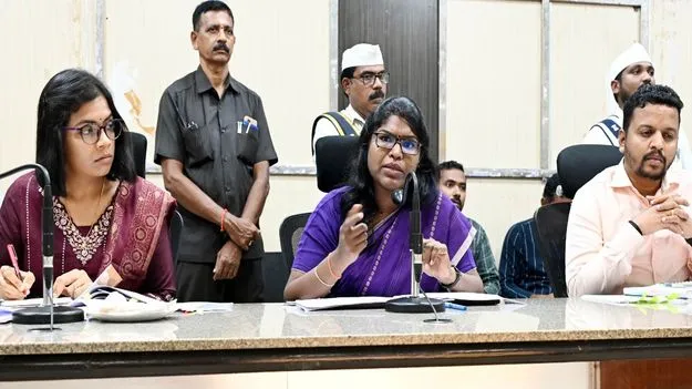 ముంచుకొస్తున్న మొంథా