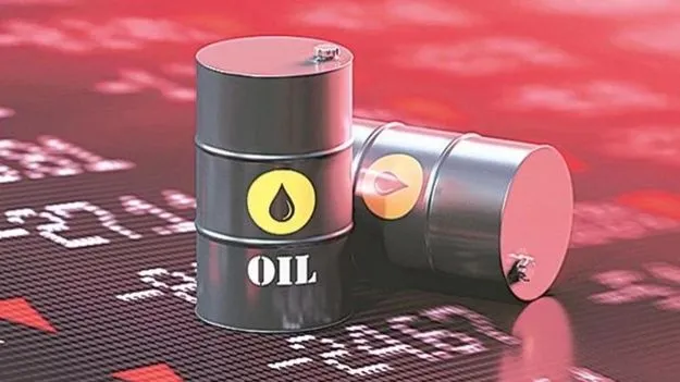 Oil Price Surge: రష్యాపై ఆంక్షలతో చమురు ధరలకు రెక్కలు