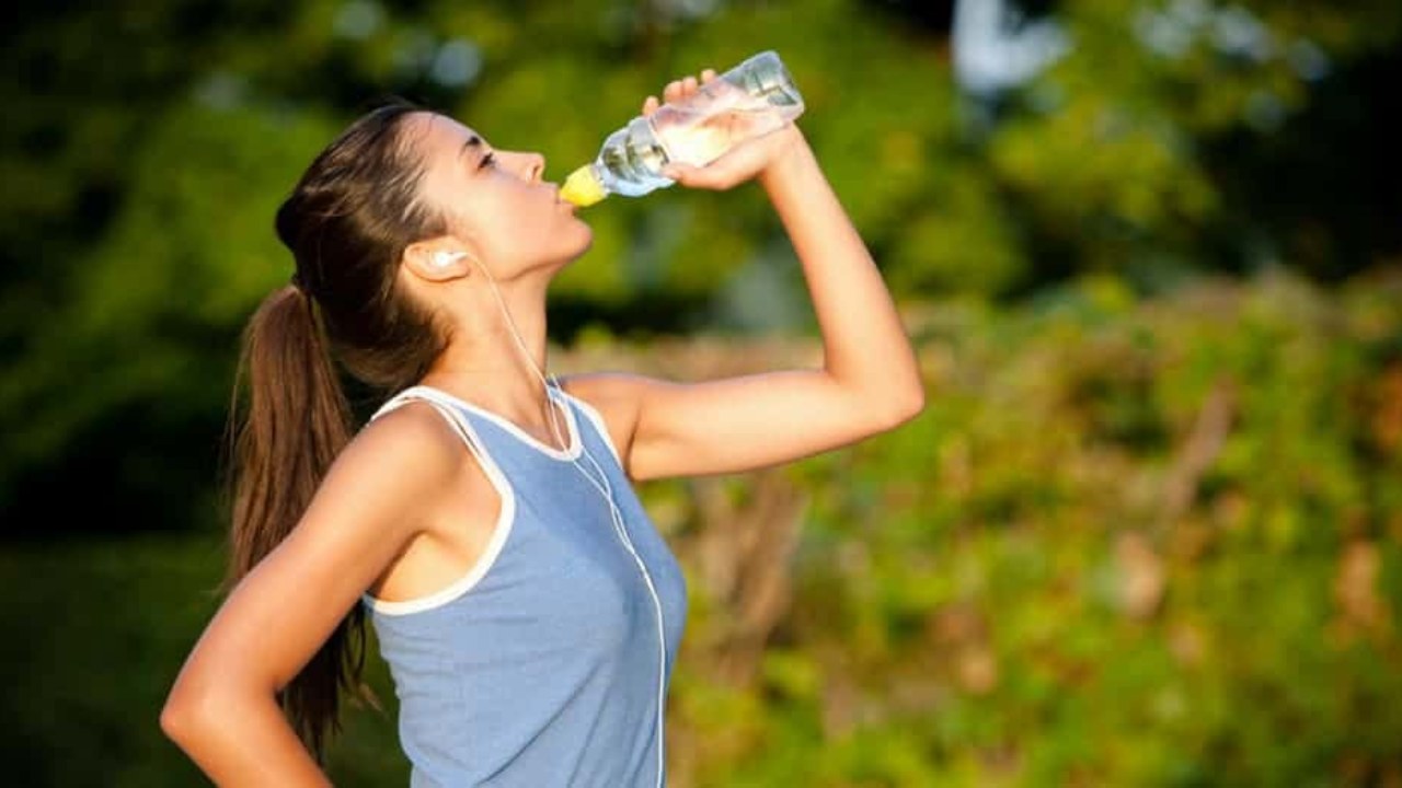 Overhydration Risks: అతిగా నీరు తాగితే కిడ్నీలకు ప్రమాదమా.. 