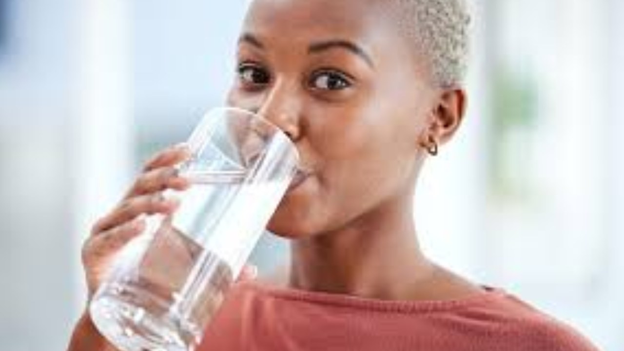 Overhydration Risks: అతిగా నీరు తాగితే కిడ్నీలకు ప్రమాదమా.. 