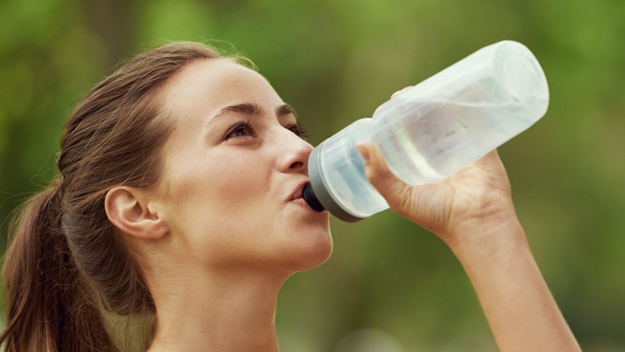 Overhydration Risks: అతిగా నీరు తాగితే కిడ్నీలకు ప్రమాదమా.. 