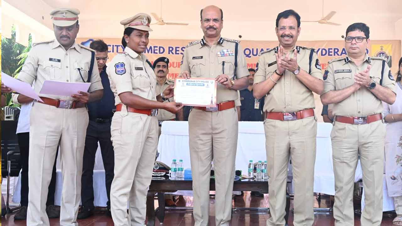 Mega Blood Donation Camp: అమర వీరుల సంస్మరణ వారోత్సవాలు.. హైదరాబాద్‌లో మెగా రక్తదాన శిబిరం..