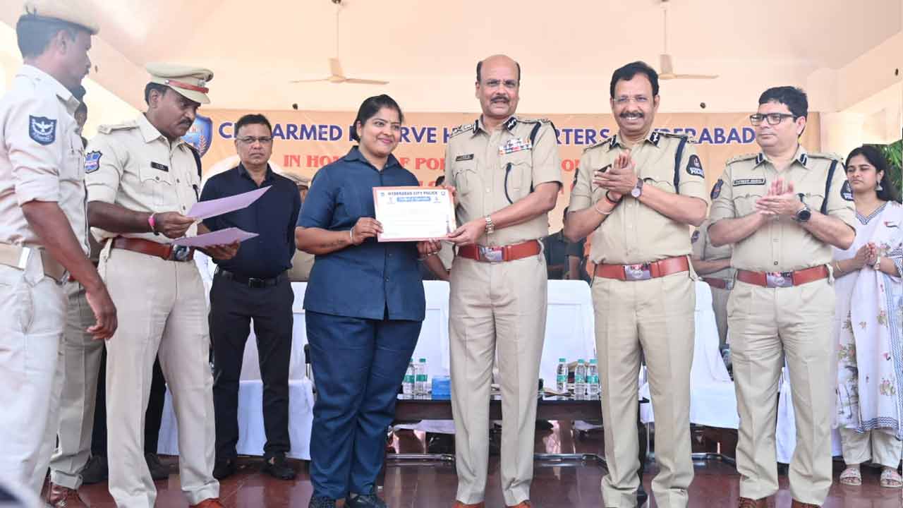 Mega Blood Donation Camp: అమర వీరుల సంస్మరణ వారోత్సవాలు.. హైదరాబాద్‌లో మెగా రక్తదాన శిబిరం..