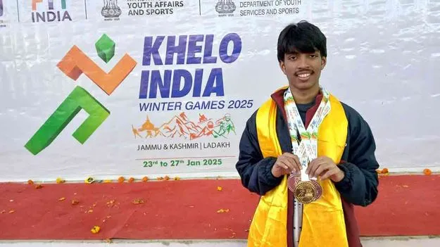 Short Track Ice Skating: చరిత్ర సృష్టించిన ప్రణవ్ మహదేవ్.. తెలంగాణ నుంచి తొలి వ్యక్తిగా...