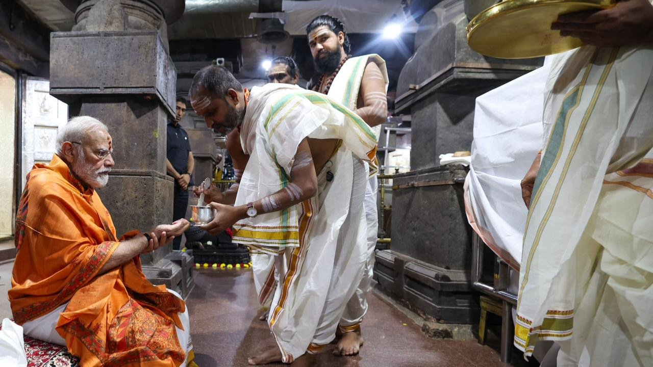 PM Modi Srisailam Visit: శ్రీశైలం క్షేత్రాన్ని దర్శించుకున్న ప్రధాని మోదీ 