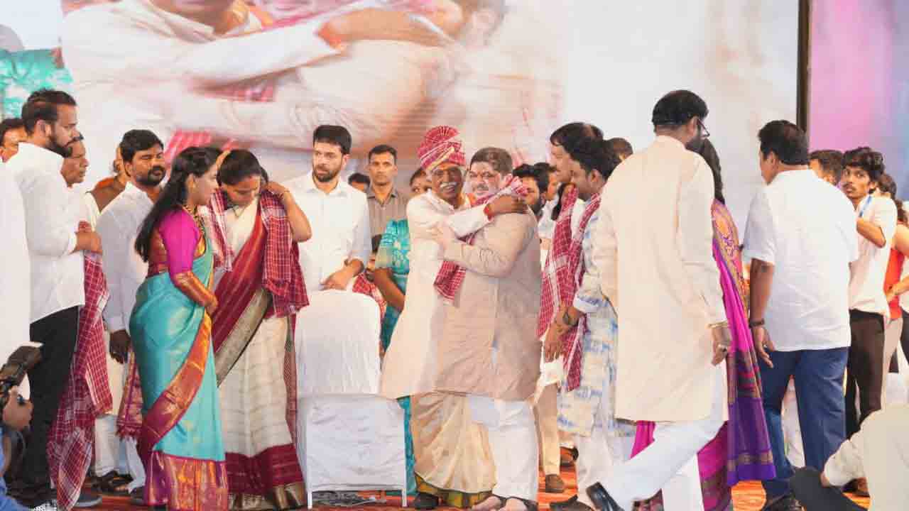 Alai Balai Celebrations: నాంపల్లిలో అలయ్‌ బలయ్‌ వేడుక.. పాల్గొన్న పలువురు ప్రముఖులు 