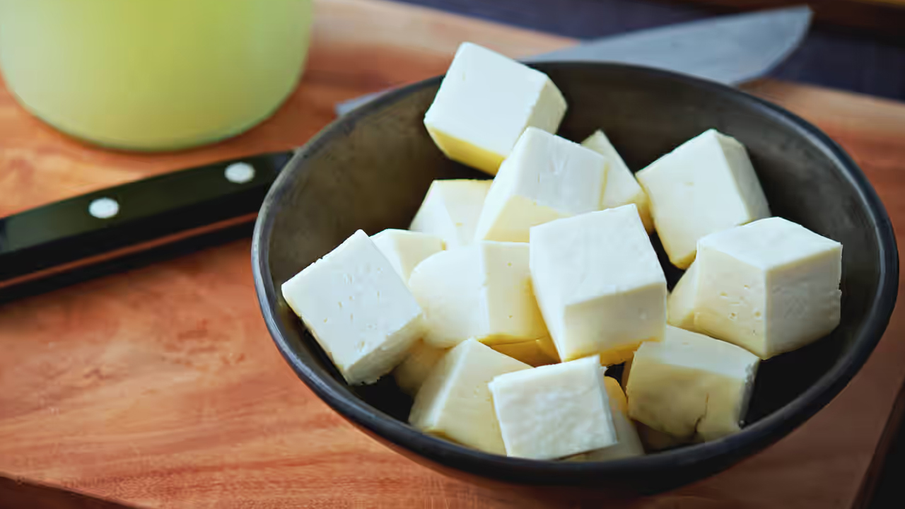 Homemade Paneer Recipe: స్వచ్ఛమైన పనీర్‌.. ఇంట్లో ఇలా ఈజీగా తయారు చేసుకోండి..!