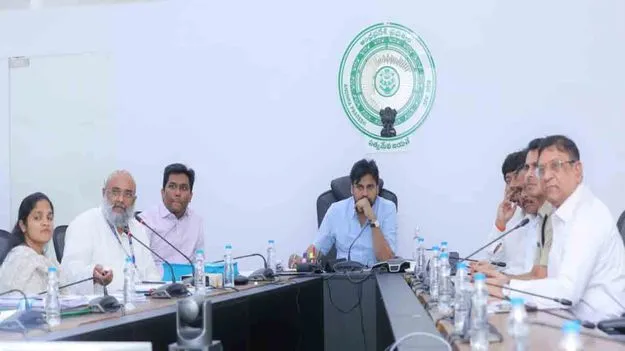 Pawan Kalyan on Fishermen Problems: మత్స్యకారుల జీవనోపాధి మెరుగుపర్చడమే లక్ష్యం:పవన్ కల్యాణ్ 