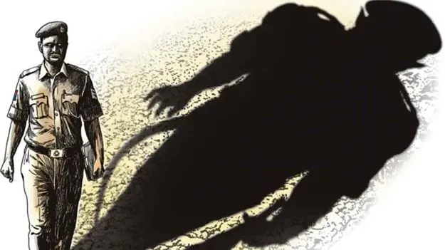 Constable Couple Attacks  On Woman: రెచ్చిపోయిన కానిస్టేబుల్ దంపతులు.. పోలీస్ స్టేషన్‌లో కేసు నమోదు