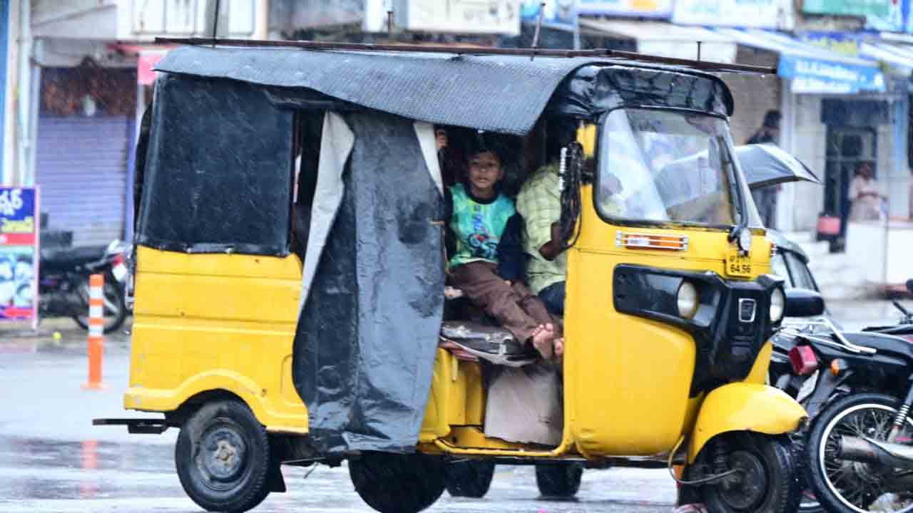 హైదరాబాద్ నగరంలో నేడు, రేపు భారీ వర్షాలు