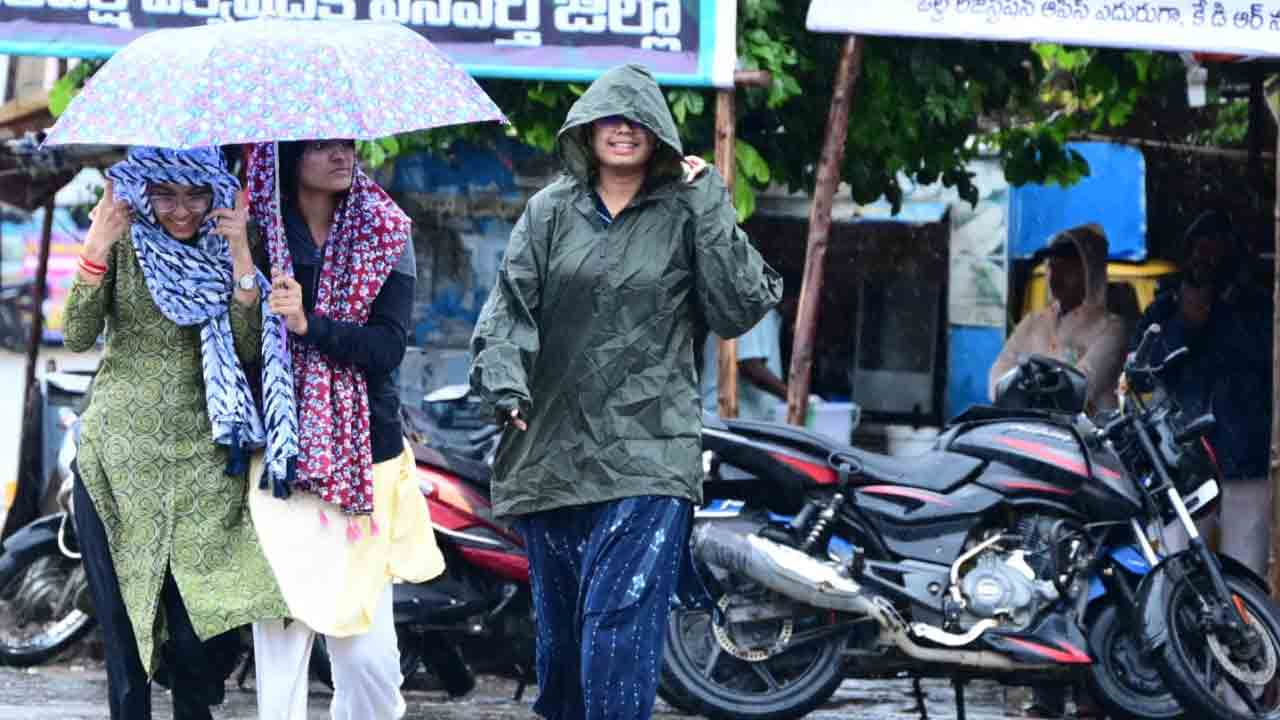 హైదరాబాద్ నగరంలో నేడు, రేపు భారీ వర్షాలు